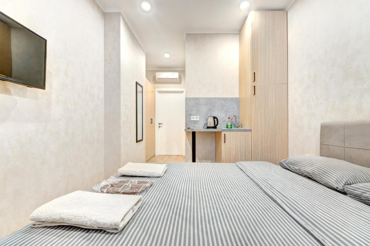1 Room Apartment Near National Circus Kijev Kültér fotó